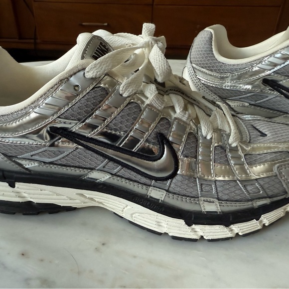 Nike P-6000 Metallic Silver - Picture 9 of 9